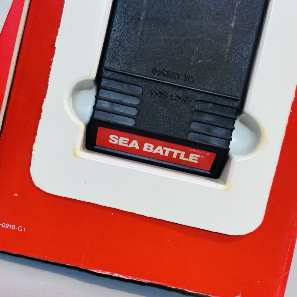 Mattel Intellivision Sea Battle Game, complete in box, 1980 Vintage Video Game - Picture 6 of 8